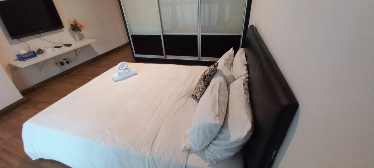 Appartamento Taragon Bbcc Kuala Lumpur Esterno foto