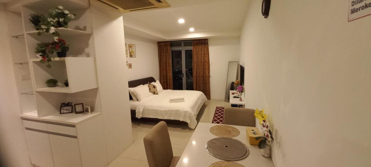 Appartamento Taragon Bbcc Kuala Lumpur Esterno foto